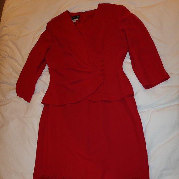 Women's Size 12 Candy Apple Red Long Sleeve Semi-Formal Dress - Like New - Picture 5 of 6